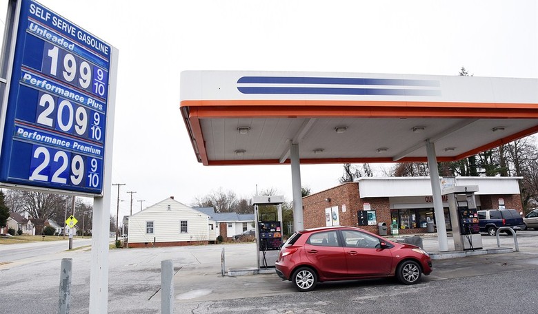 States Should Force Federal Gas Tax Cut