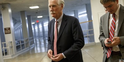  We Forgot This Senator Supports the Filibuster, Throwing a Wrench Into Dems' Future Plans