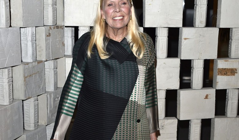 You Don't Know What You've Got Til It's Gone: Joni Mitchell Returns to Spotify After Joe Rogan Boycott