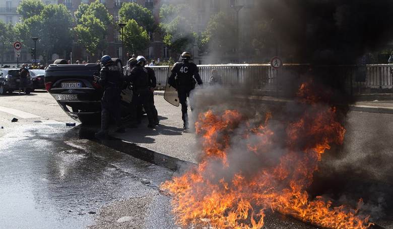 Uber-Chaos Exposes the Folly of French Protectionism