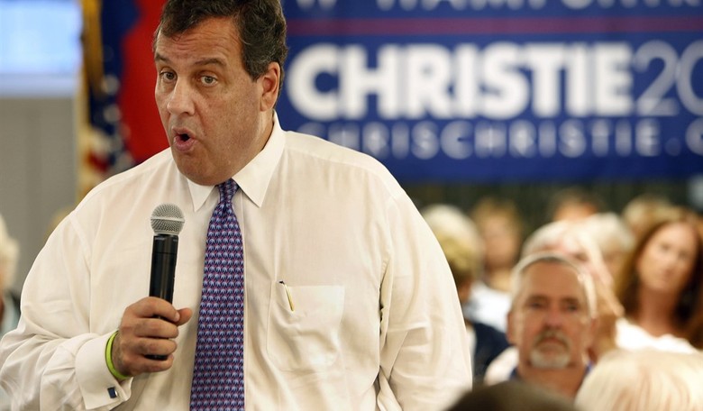 Christie vs. Paul on Surveillance and Security: New Jersey's Governor Dismisses Concerns About Warrantless Snooping