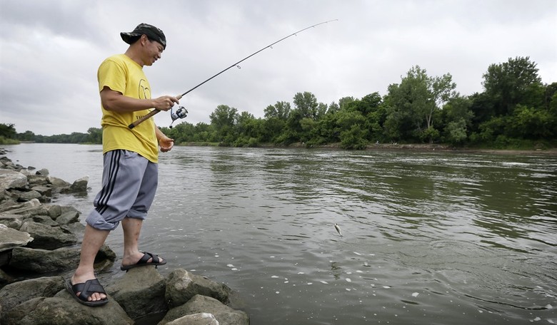 Florida Newspaper Trashes Hunters and Anglers As Low Information, Far Right 