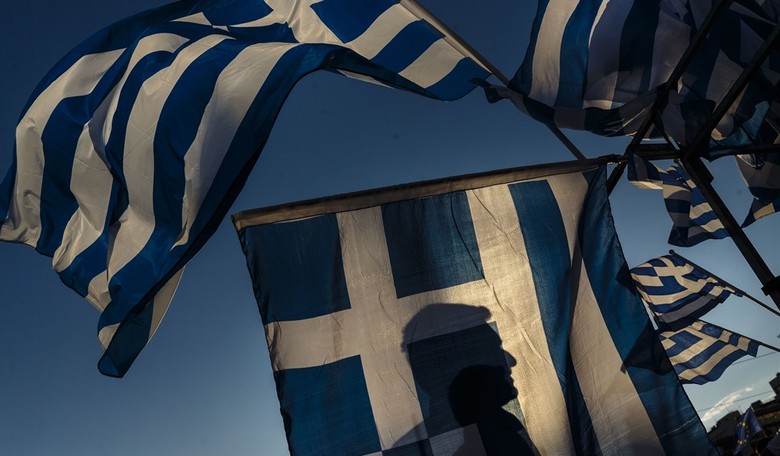 TikTok Activist Tears Down Greek Flags at New Jersey Restaurant After Misidentifying Them as Israeli