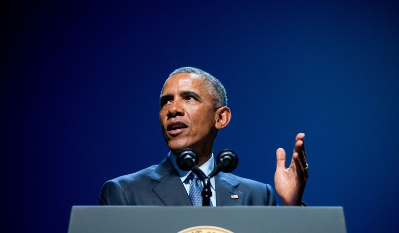  Obama Falling To New Lows As Economic Confidence Continues to Decline
