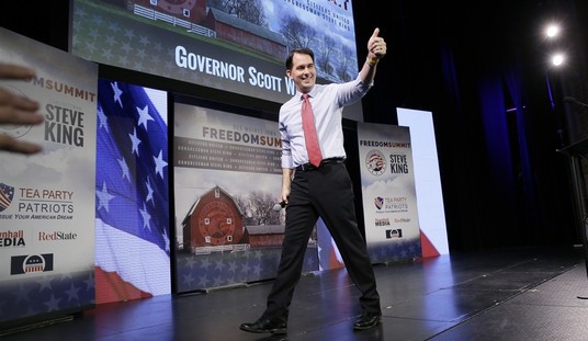Scott Walker Leads Iowa 2016 GOP Field