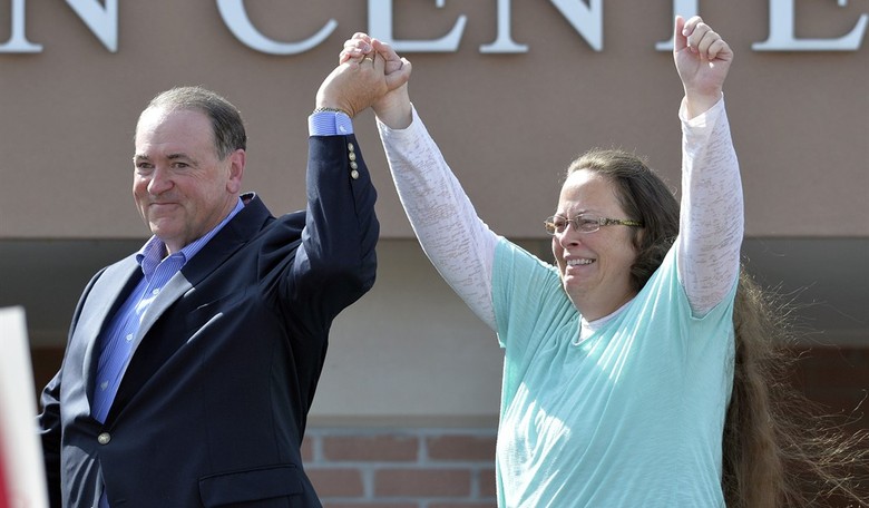 Huckabee Plays the Fool