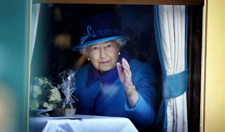 In Praise of Monarchy