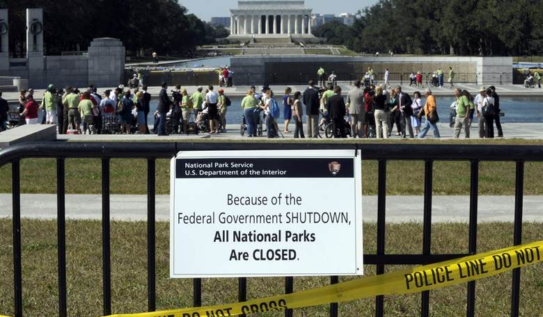 Obama Used Walls To Shut Out Veterans, Opposes Walls To Stop Illegal Aliens