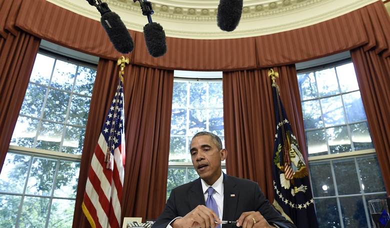 As He Signs Budget Deal, Obama Says 'There’s No Better Christmas Present For the American People' 