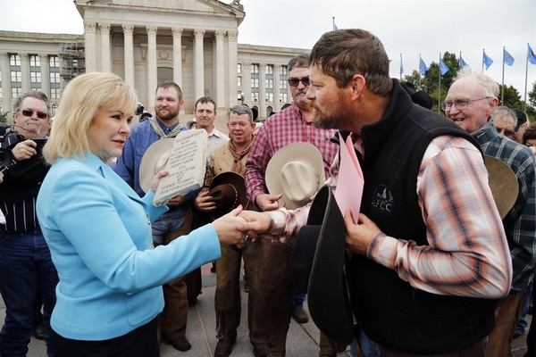 5th Circuit Vacates Ruling That Blocked Louisiana's Mandate to Display 10 Commandments in Schools