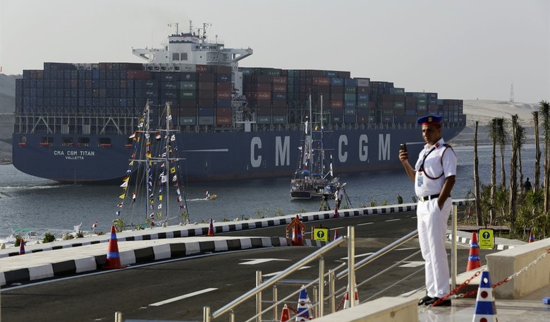 Suez Canal Remains Blocked, Could Take 'Weeks' to Dislodge Massive Vessel 