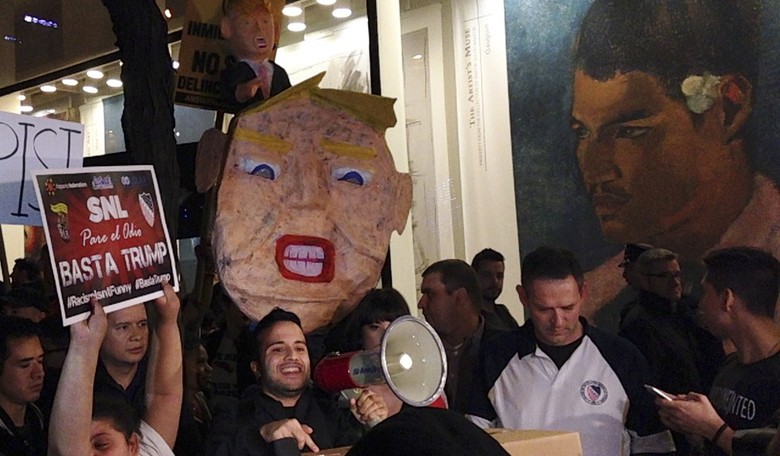 Ads in Dozens of Cities Offer to Pay Protesters Up to $2,500 to Disrupt Trump Inauguration; UPDATE: It Was a Hoax