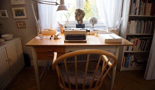 Writing Is More Than a 'Durable Medium,' Professor. It's Part of the Human Experience.