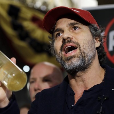 Mark Ruffalo's Emmy Loss Comes With a Savage Twist That's Almost Too Perfect