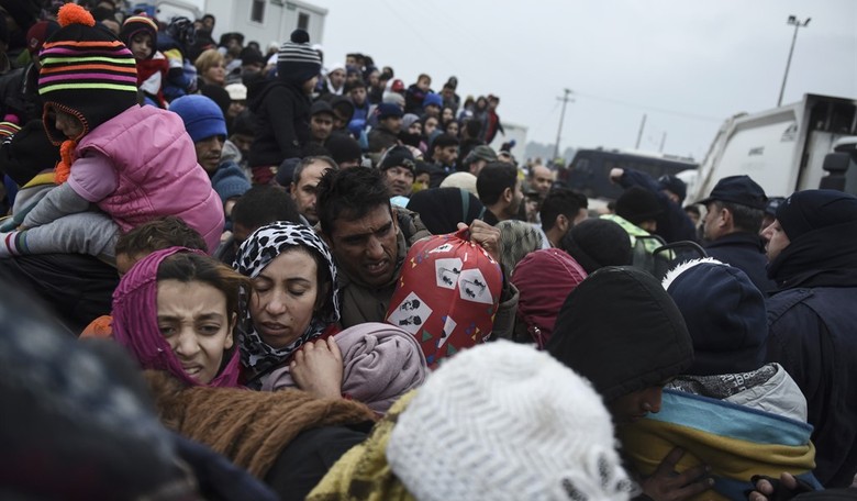 Canada to Refuse Entry to Single Male Syrian Refugees 
