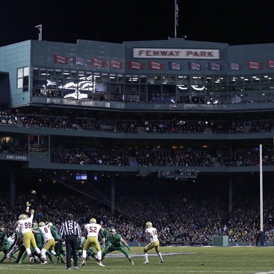 Another Football Team Screws Up a Game-Winning FG Situation 