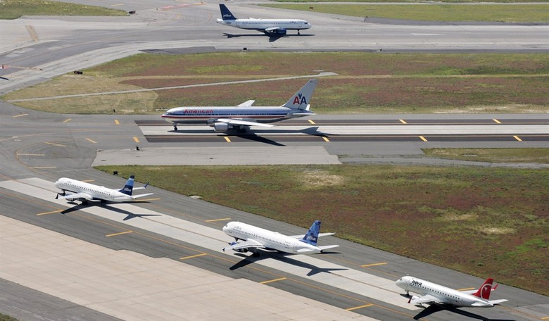 We Need to Talk About All These 'Close Calls' Between Planes