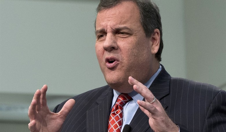 Christie Touts Experience as Executive, Slams Opponents as 'Just Debaters' 