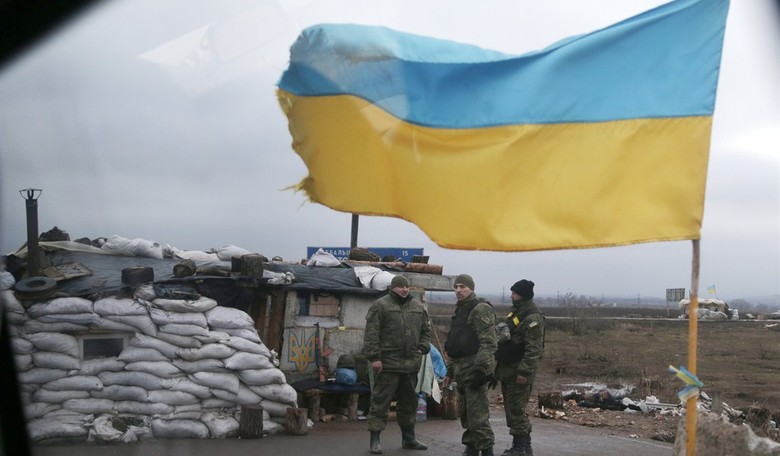 Weapons, Not Blankets, Are What Ukraine Needs Now