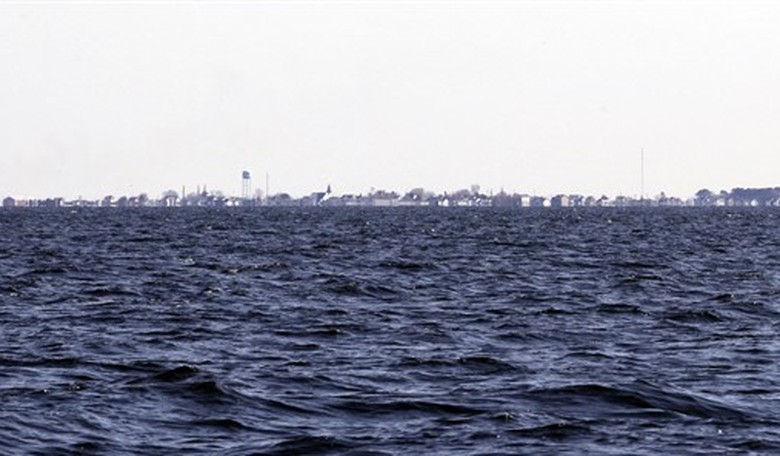 Is Rising Sea Level Threatening Norfolk Naval Base and the Chesapeake Bay Area?