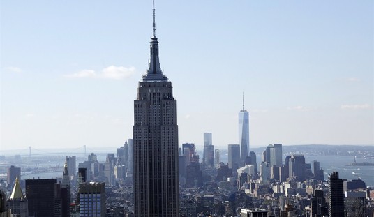 The Reactions to the Empire State Building Climbers Were Better Than Whatever the Hell They Did Here