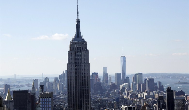 The Reactions to the Empire State Building Climbers Were Better Than Whatever the Hell They Did Here