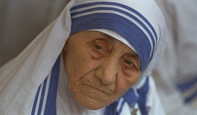 The Clintons Once Sat in Silence While Mother Teresa Took Aim at Them on Abortion