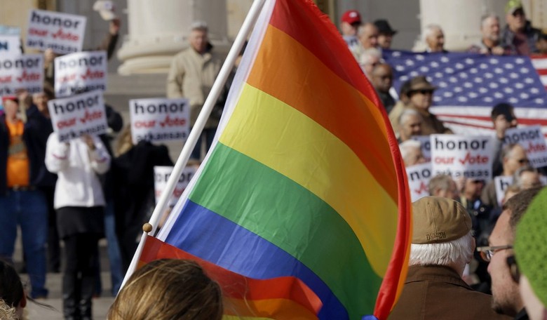 Poll: Most Support Gay Marriage, Favor Protections for Those Who Disagree