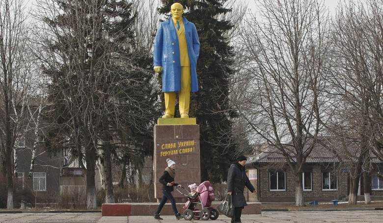 Meanwhile in Statue Removal: Ukraine Has Removed All 1,320 Statues of Lenin