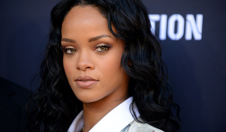 If Rihanna Open Carries Her Guns, So Can You 