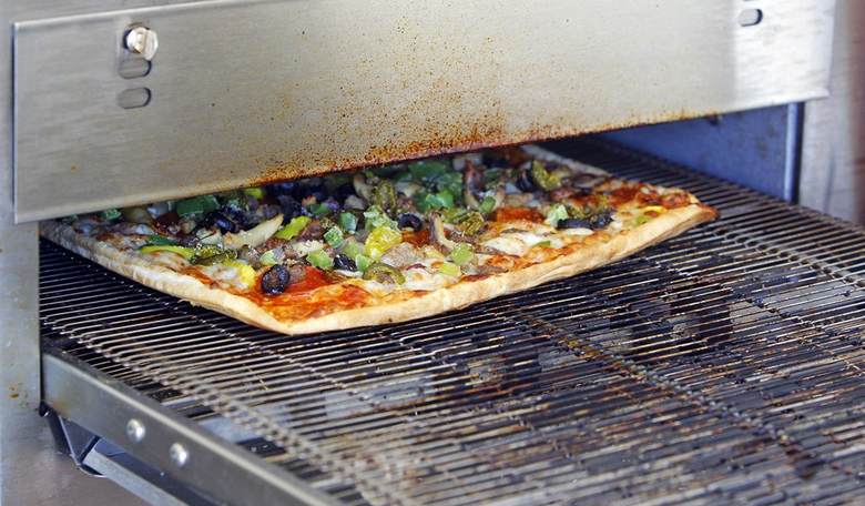 Odd News: Iceland's President Said He'd Ban Pineapple As A Pizza Topping
