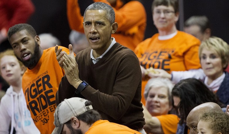  The Bear and the Community Organizer