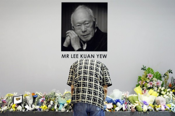 Lee Kuan Yew (1923-2015)