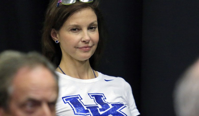 I Feel Hitler In These Bleachers: Ashley Judd Triggered At KY Basketball Game When Man Said 'We Like Trump'