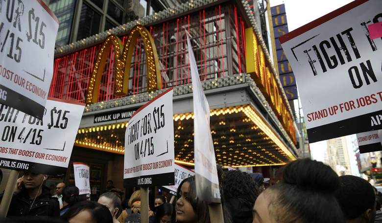 Minimum Wage Hike Would Wreak Havoc on Ailing America
