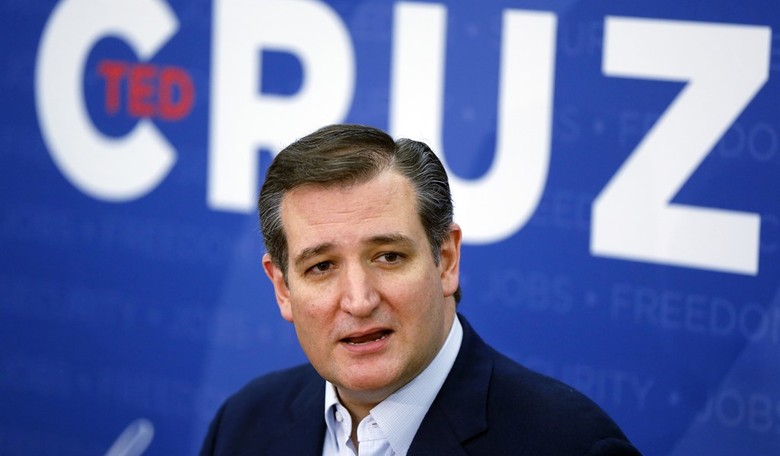 2016 RACE ROUNDUP: Trump, Cruz Accuse Each Other of 'Desperate' Tactics