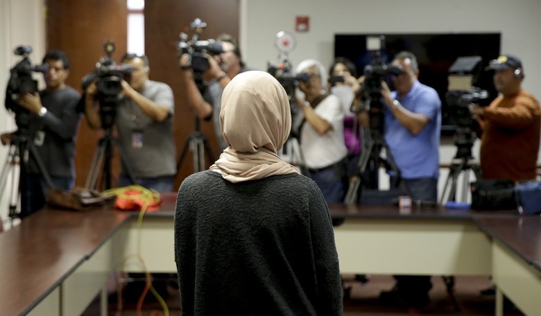 Kathy Hochul Was a Trailblazer: Now Leftist Frenchwomen Are Donning Hijabs