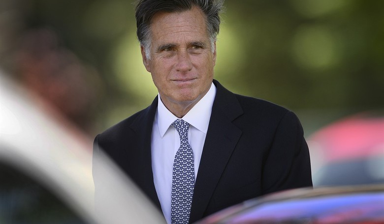 Poll: Hillary 37, Trump 35, Romney 22