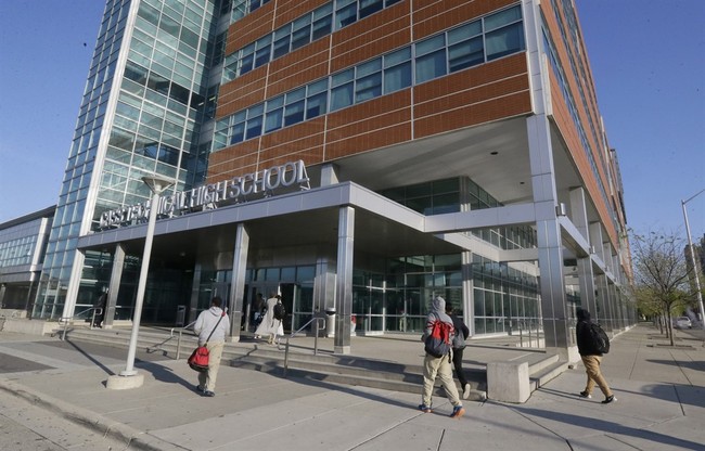Detroit Schools Paying Some Students $100 a Week to Show Up