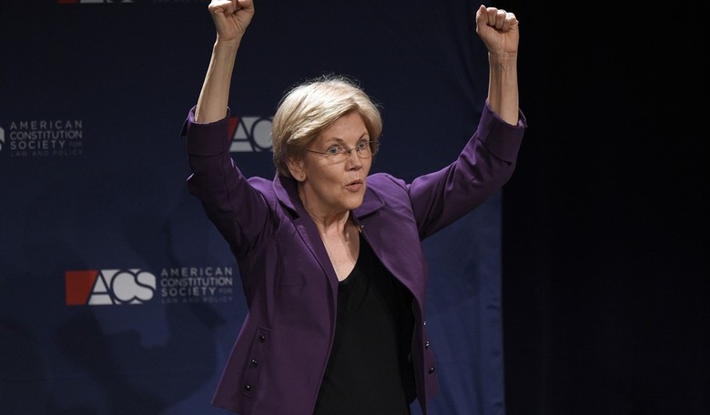 Analysis: Elizabeth Warren's Latest 'Native American' Defense is a Cringe-worthy Embarrassment