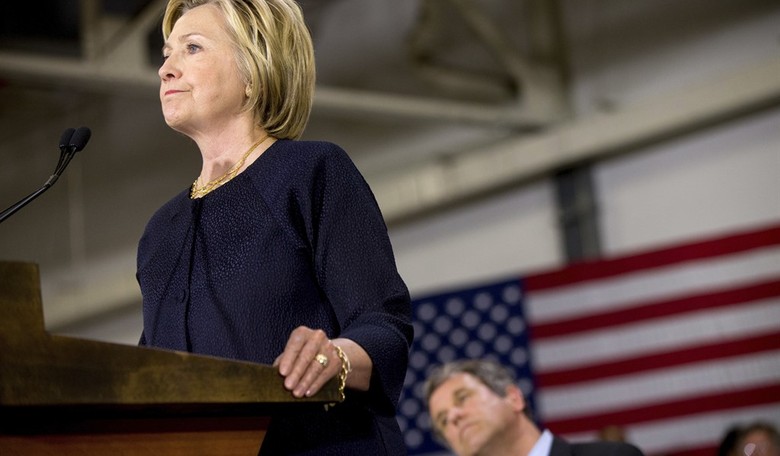  How Donald Trump Can Take Down Both Hillary...and Obama