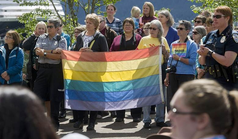 A ‘Gay’ Muslim Democrat Walks Into a Bar… 