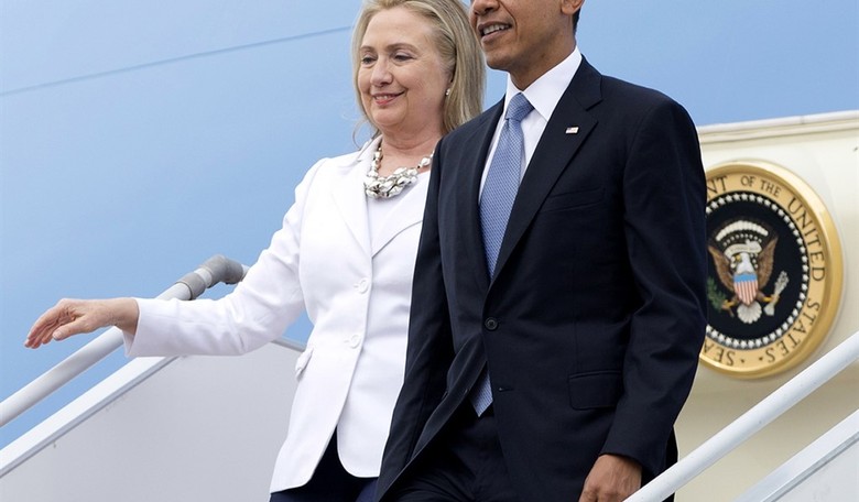 Trump Wants to Know Who's Paying for Hillary's Air Force One Ride
