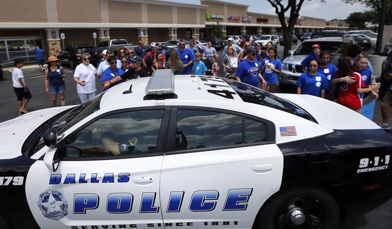 The Dallas Police Weren’t Killed by Guns