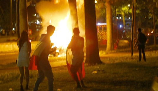 Savage Rioters Barricade Burning School in Paris, Trapping Students and Staff Inside