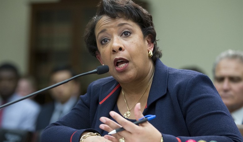 Reporters for NYT, WaPo Tried to Spin Lynch/Clinton Tarmac Meeting