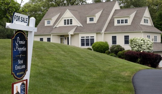 If the 2020 Dem Candidates Really Want to End the Housing Crisis, This Is How They Could Do It