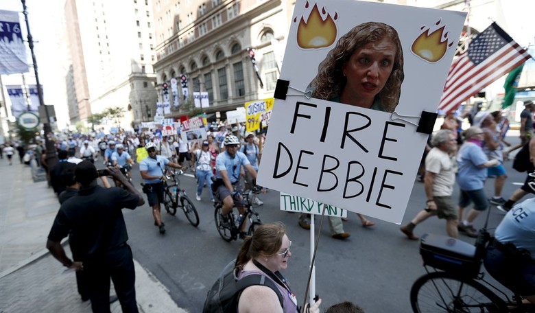 DNC To Sanders Campaign: We're Sorry About Those Emails, But Let's Unite To Defeat Trump