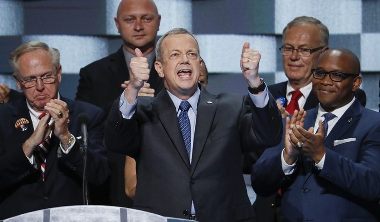 Dempsey: Retired Generals Have No Business Speaking at Political Conventions