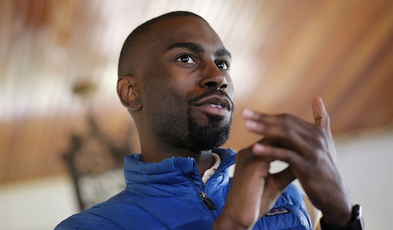 Shocker: Leader of Black Lives Matter Endorses Clinton